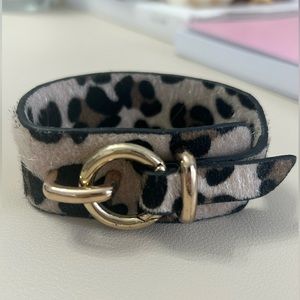Faux fur fuzzy cheetah print chain link wrap bracelet, gold hardware